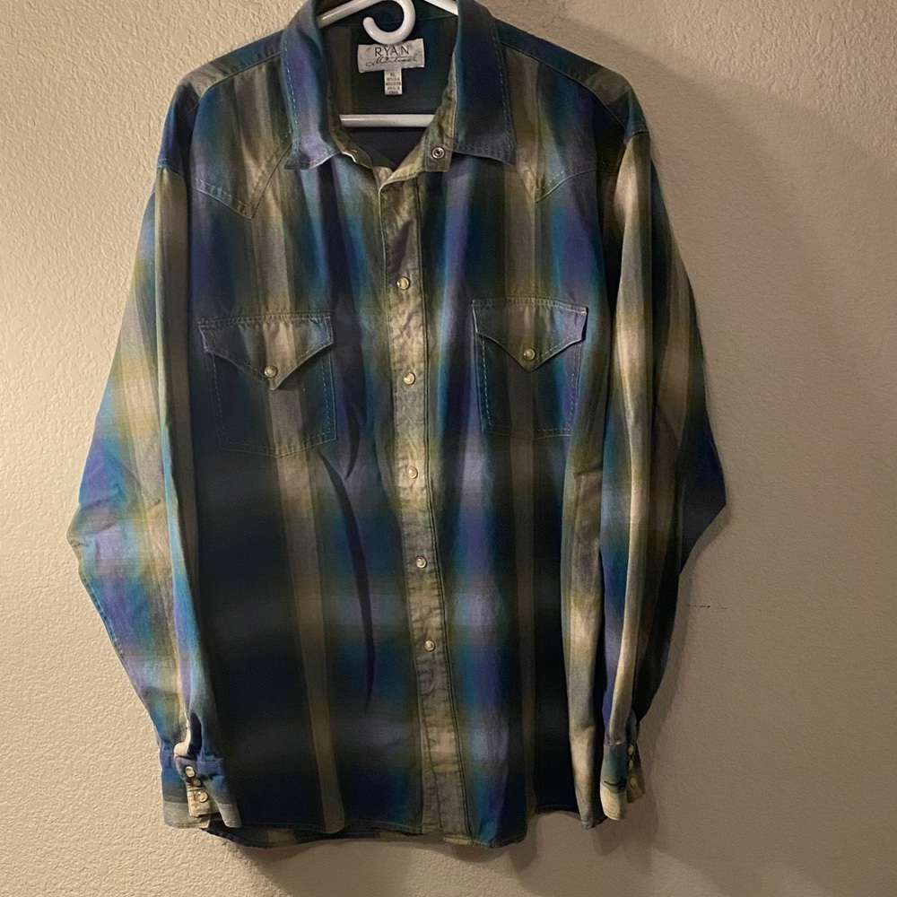 RYAN Michael Men’s Green, Tan, Purple Plaid Long-Sleeve Button-Down Shirt
